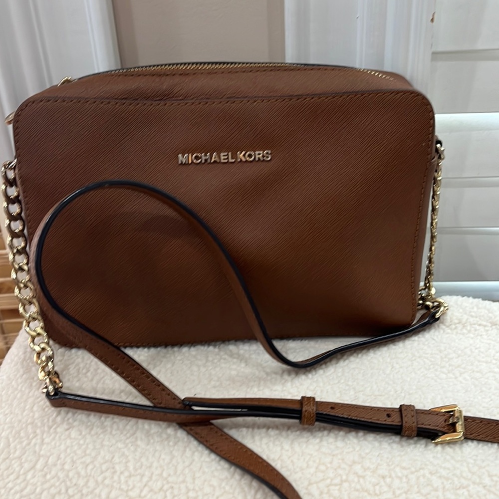 Michael Kors Jet Set Crossbody
